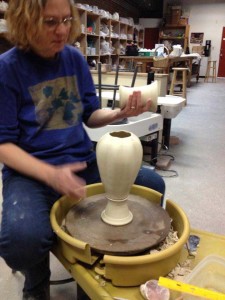 5-Deb-Harris-Pottery-Making-Process-at-Claymakers